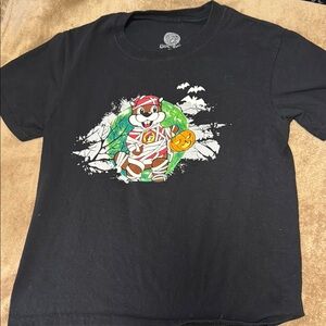 Buc-ee’s Short Sleeve Tee with Vibrant Graphic Design